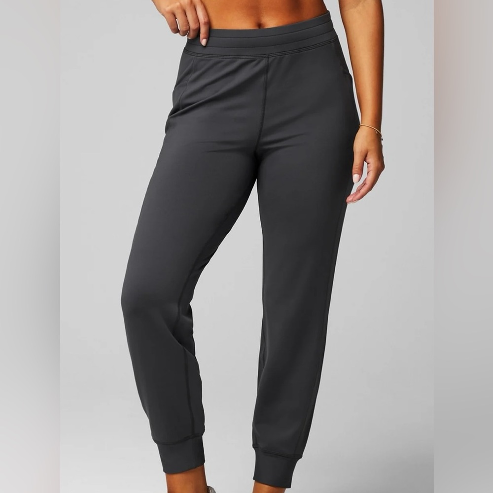 NWT Fabletics High-Waisted Cold Weather Pocket Jogger
